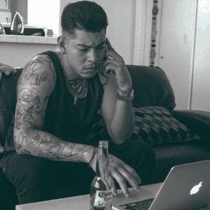 Meet your Posher, Johnny